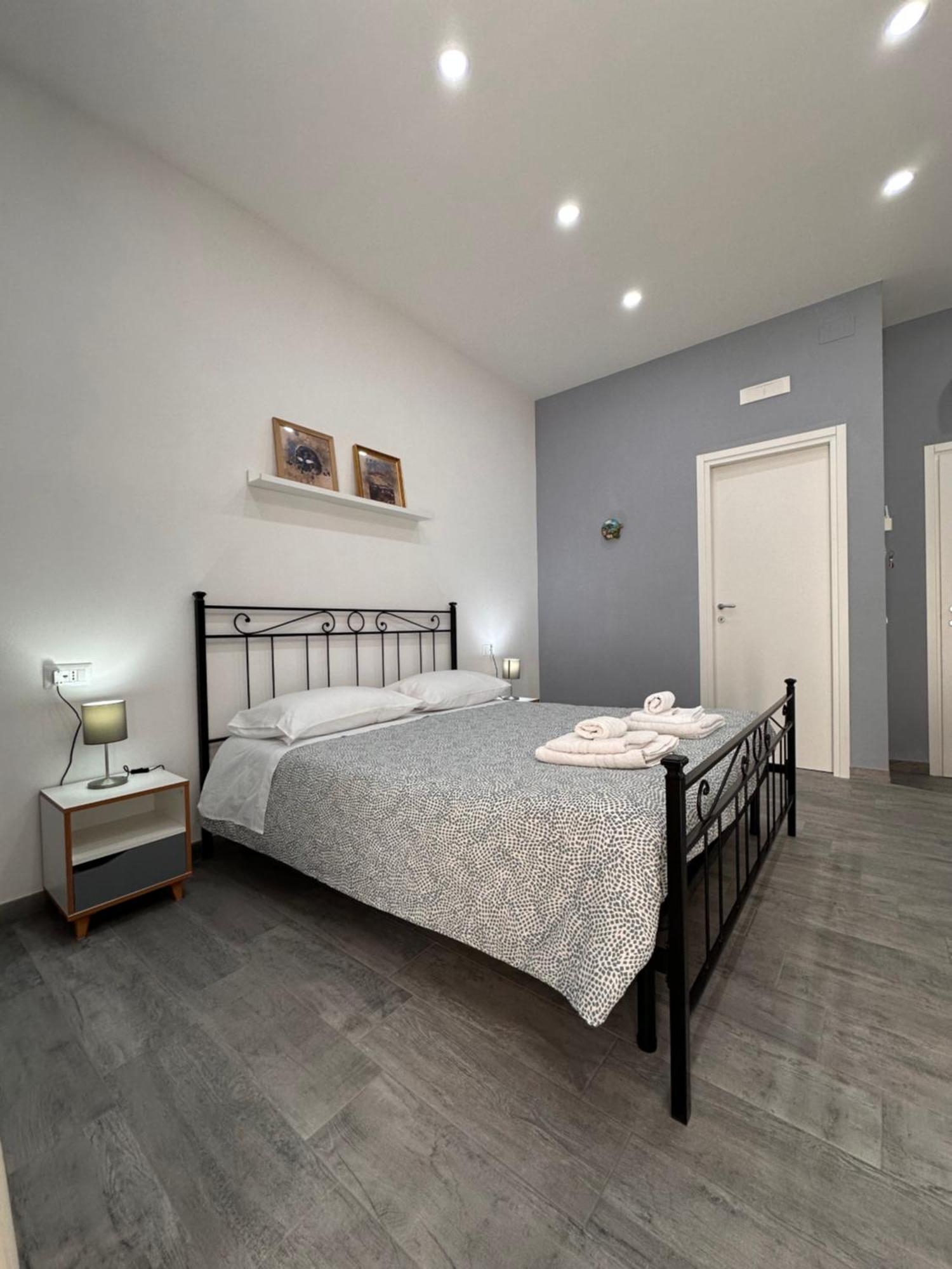 B&B I Tre Santi Naples Exterior photo