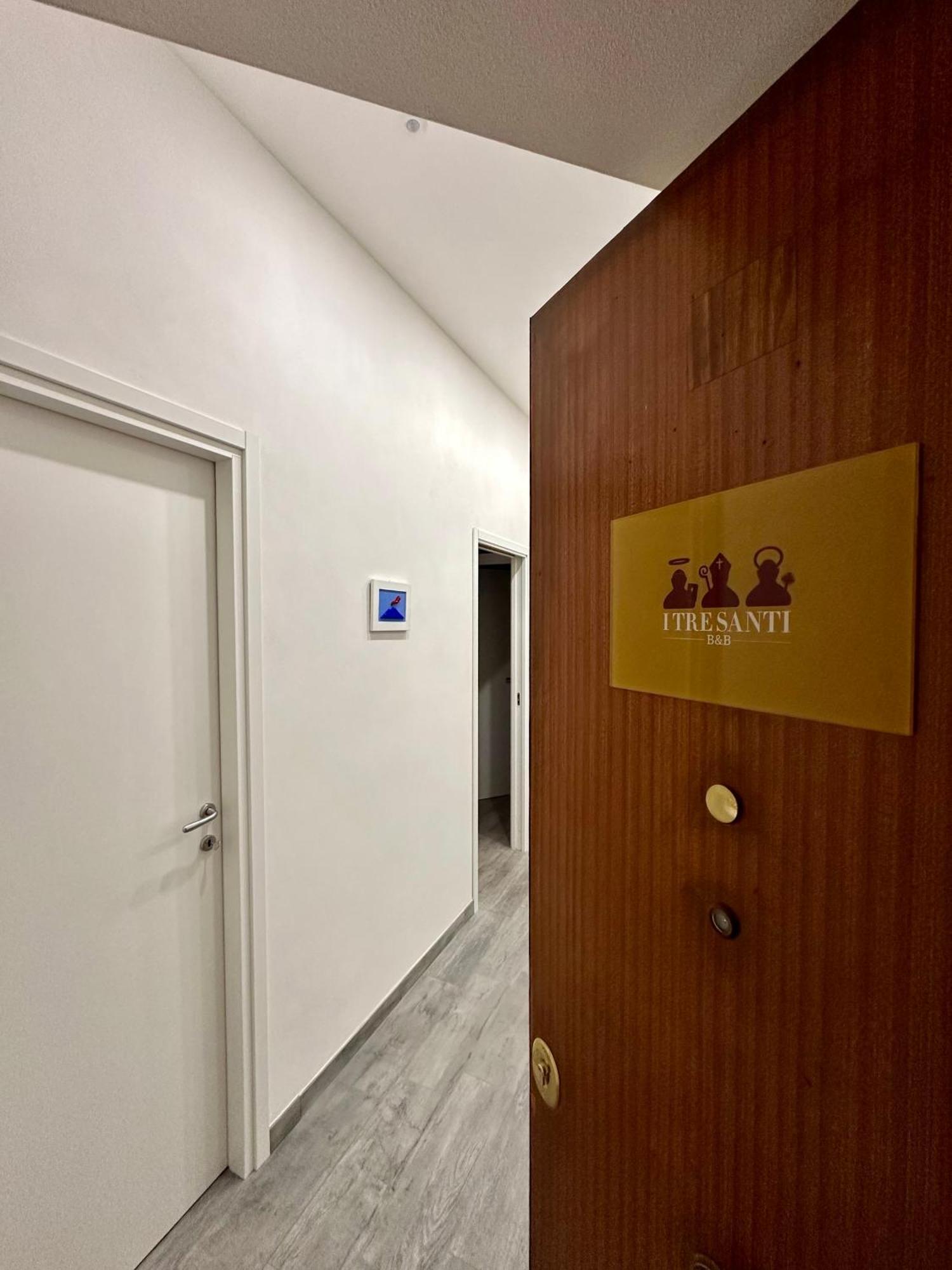 B&B I Tre Santi Naples Exterior photo